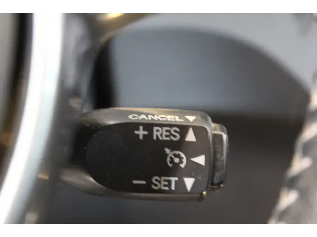 Toyota Yaris 1.5 Hybrid Aspiration 2015 Hybride Benzine 18