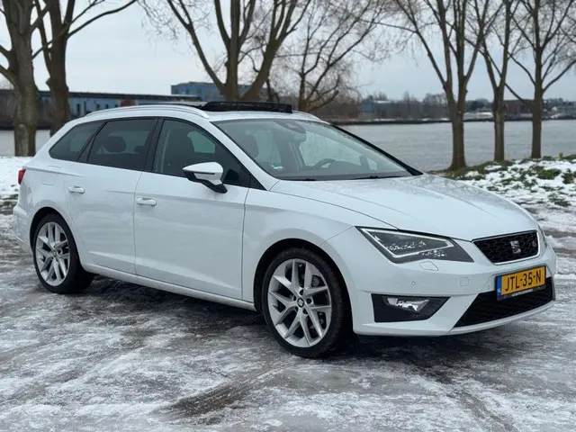 SEAT Leon ST 1.8 TSI FR Connect / PANO / LED / 2016 Benzine 7