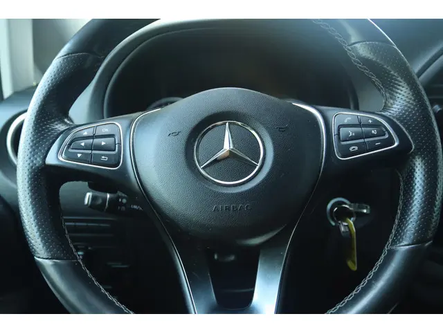 Mercedes-Benz Vito 119 CDI LANG AUT. 190 PK 2019 Diesel 13