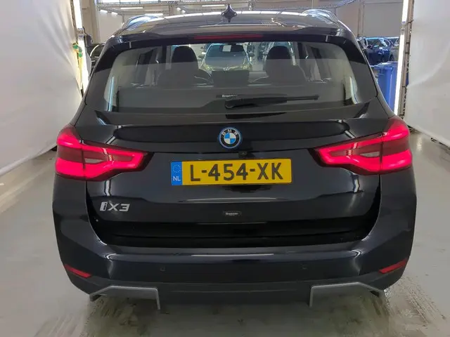 BMW iX3 Executive 80 kWh 2021 Elektrisch 12