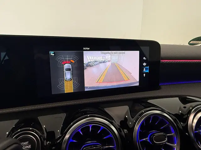 Mercedes-Benz A-Klasse 200 Premium Plus 2021 Benzine 10