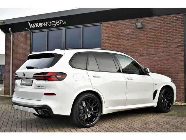 BMW X5 xDrive50e M-Sport 2023 Hybride Benzine 32