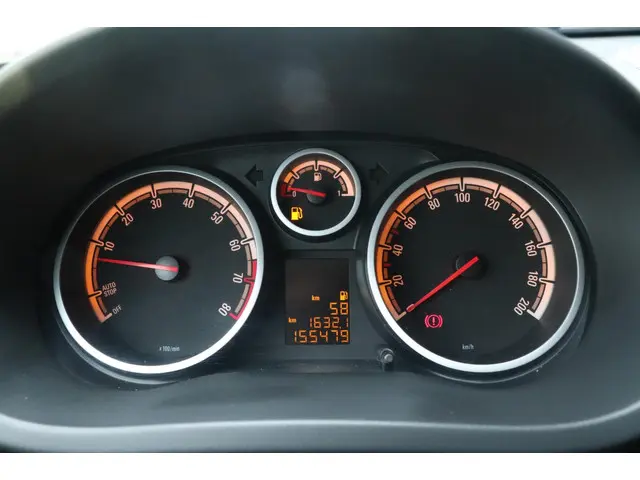 Opel Corsa 1.4-16V Berlin | 5 drs | Airco | NAP 2013 Benzine 7