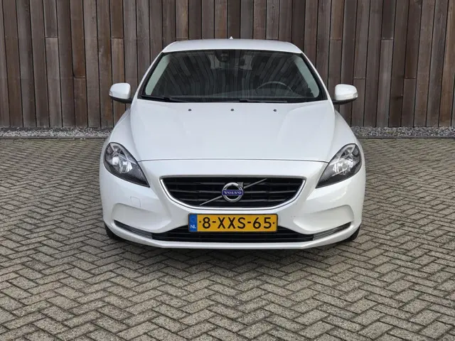 Volvo V40 1.6 D2 Kinetic Business Navigatie 2014 Diesel 4
