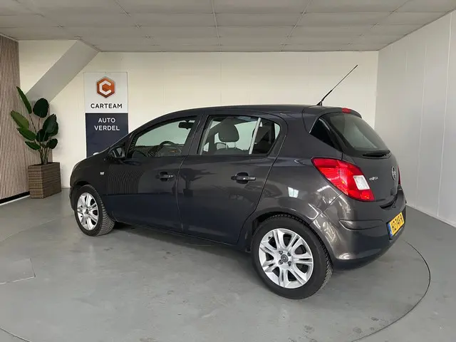 Opel Corsa 2