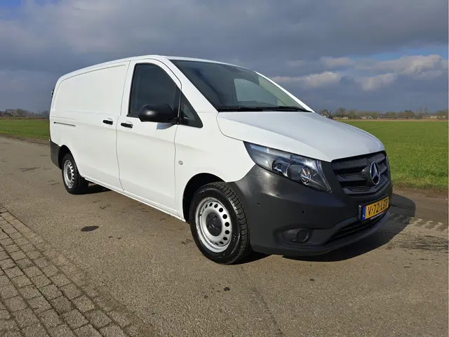 Mercedes-Benz Vito 114 CDI L2 H1 2022 Diesel 9