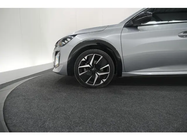 Peugeot 208 PureTech 100 GT 2024 Benzine 19