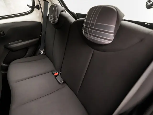 Peugeot 108 1.0 e-VTi Sport 2017 Benzine 15