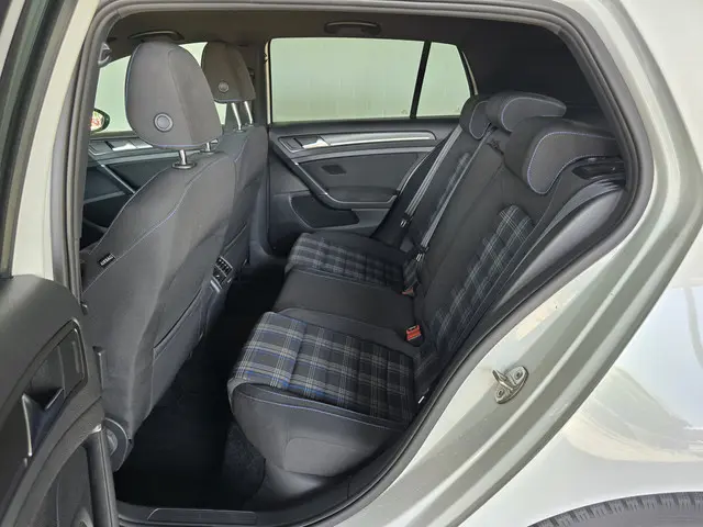Volkswagen Golf 1.4 TSI PHEV GTE 2018 Hybride Benzine 12