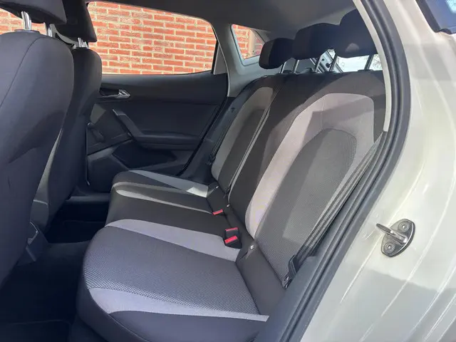 SEAT Ibiza 1.0 TSI Style Business Intense 2019 Benzine 12