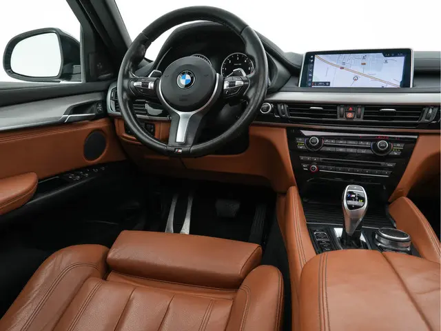 BMW X6 M50d M-Sport-Pack Innovation-Pack 2018 Diesel 7