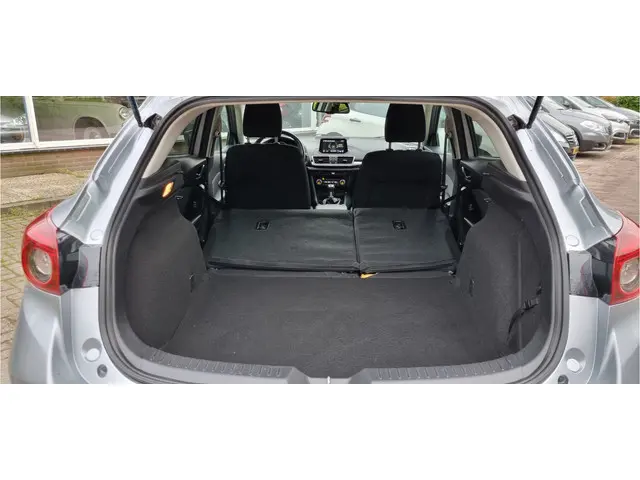 Mazda 3 2.0 SkyActiv-G 120 SkyLease+ 2018 Benzine 35