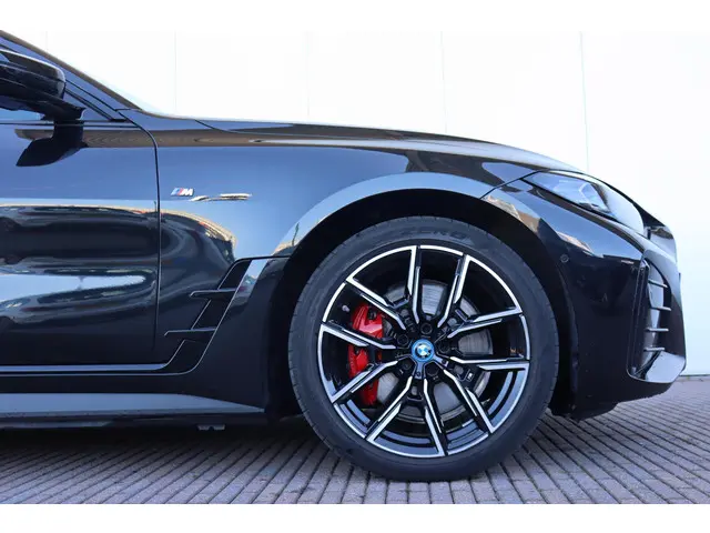 BMW i4 eDrive40 High Executive 2024 Elektrisch 5