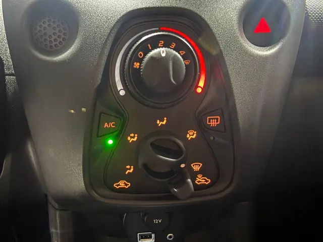 Toyota Aygo 1.0 VVT-i x-now 2017 Benzine 11