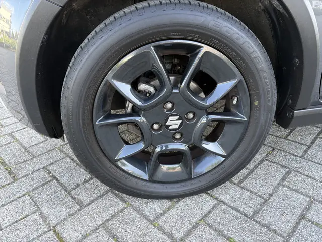 Suzuki Ignis 1.2 Smart Hybrid Style 2023 Hybride Benzine 4