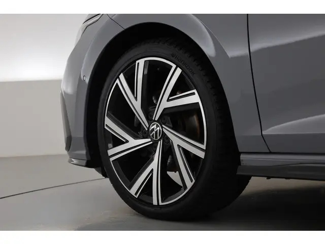 Volkswagen Golf 1.5 eTSI R-Line 2022 Benzine 38