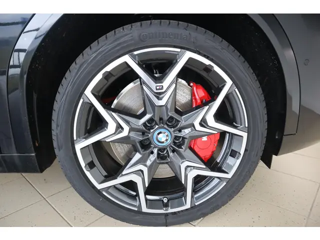 BMW iX2 eDrive20 2025 Elektrisch 6