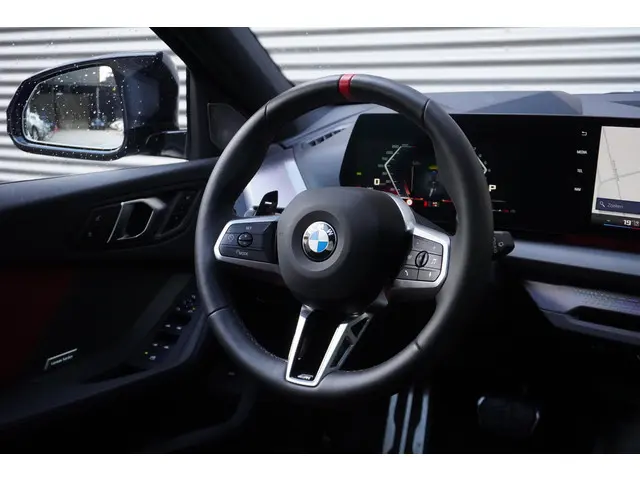 BMW 1 Serie M135 xDrive 2025 Benzine 27