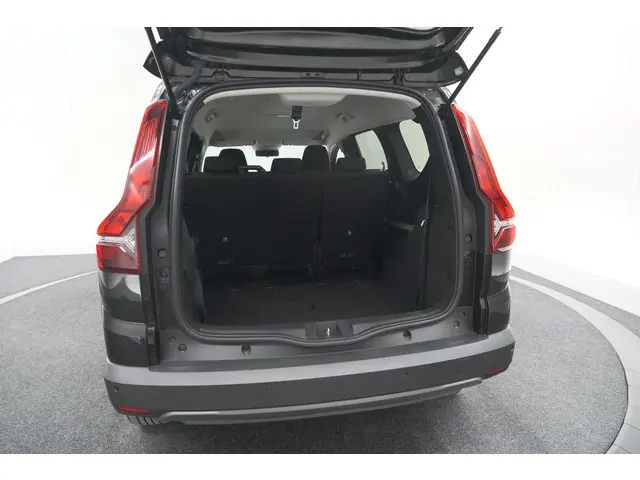 Dacia Jogger TCe 110 Extreme 2025 Benzine 74