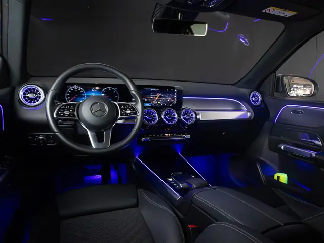 Mercedes-Benz EQB 250 Luxury Line 2023 Elektrisch 3