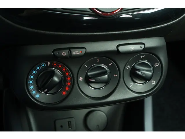 Opel ADAM 1.2 2013 Benzine 18