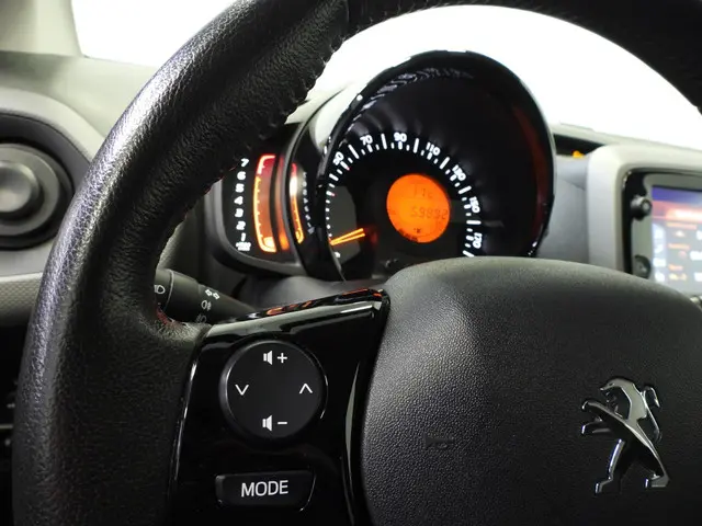 Peugeot 108 1.0 e-VTi Techno Dynamic 2020 Benzine 13