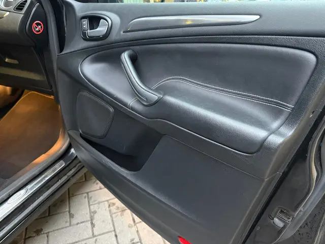 Ford S-Max 1.6 EcoBoost Titanium 2013 Benzine 32