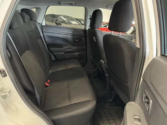 Mitsubishi ASX 1.6 ClearTec 2014 Benzine 13