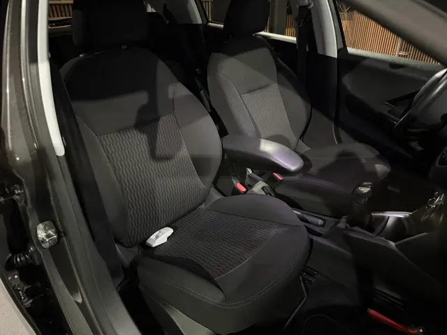 Peugeot 208 1.2 PureTech | Signature |NAP | 2019 Benzine 34