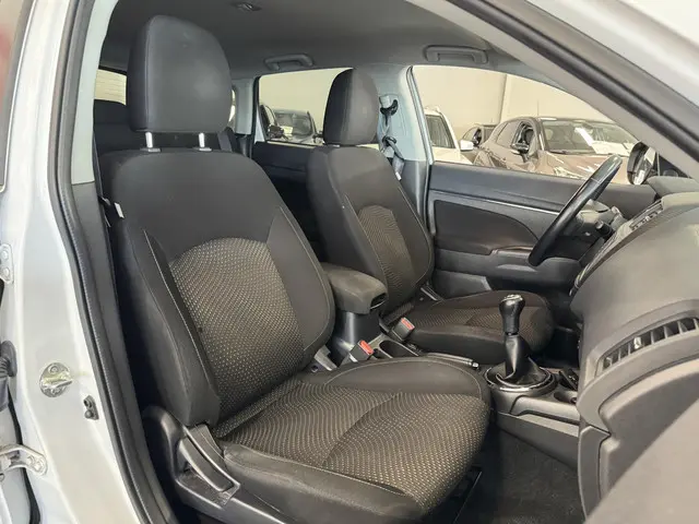 Mitsubishi ASX 1.6 ClearTec 2014 Benzine 14
