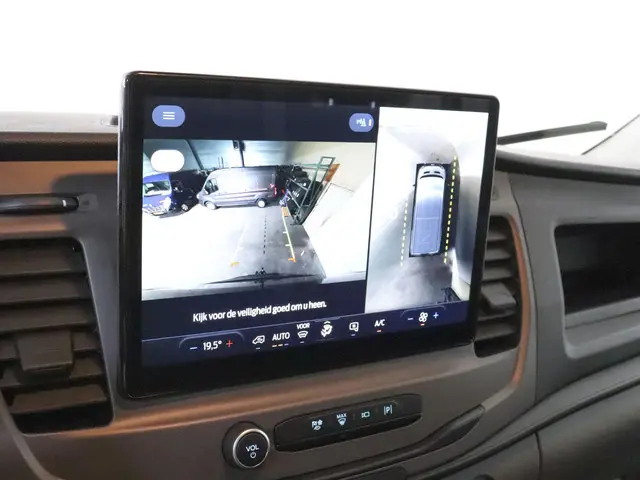 Ford Transit 290 2.0 TDCI L2H2 Trend 2024 Diesel 27