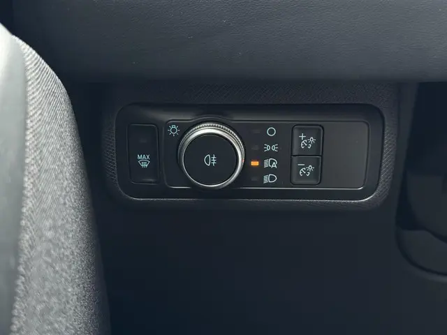 Ford Mustang Mach-E RWD 75 kWh 2021 Elektrisch 32