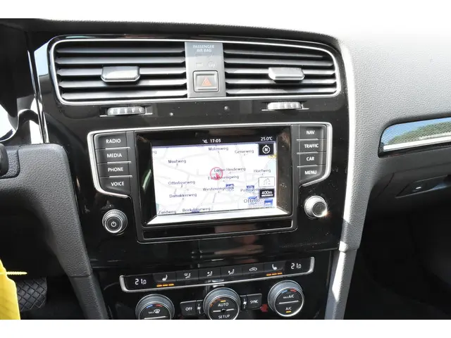 Volkswagen Golf 1.2 TSI Highline 2013 Benzine 19