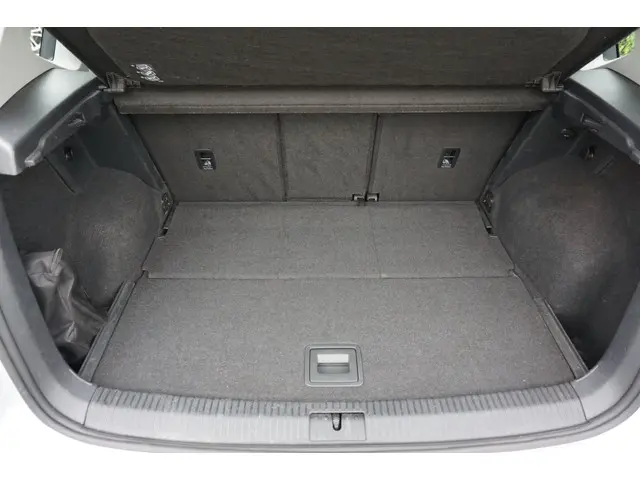 Volkswagen Golf Sportsvan 1.4 TSI Highline 2015 Benzine 15