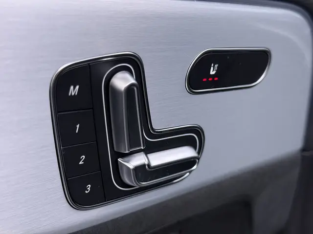 Mercedes-Benz GLA 250 e AMG line 2025 Hybride Benzine 16