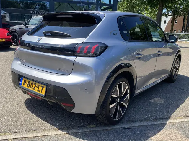 Peugeot e-208 EV GT 350 50 kWh 2020 Elektrisch 4