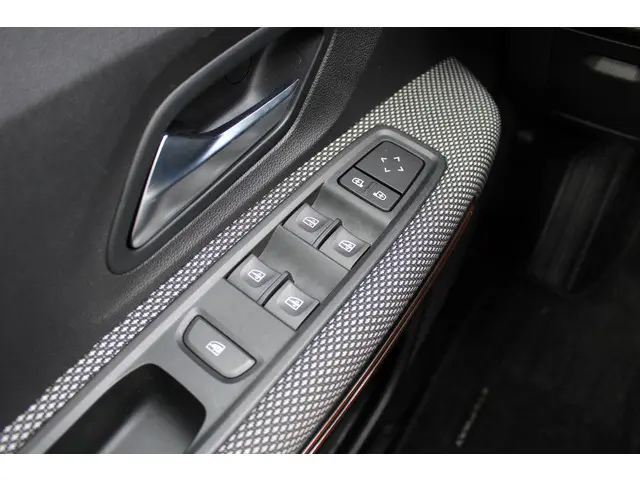 Dacia Sandero Stepway 1.0 TCe 90 Comfort 2021 Benzine 17