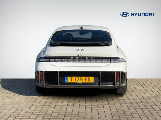 Hyundai IONIQ 6 Lounge 77.4 kWh 2023 Elektrisch 5