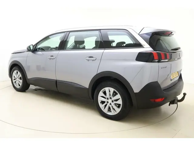 Peugeot 5008 1.2 PureTech Active 2018 Benzine 4
