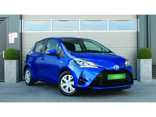 Toyota Yaris 1.5 Hybrid Active 2019 Hybride Benzine 9