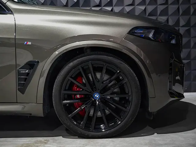 BMW X5 xDrive50e 2023 Hybride Benzine 31