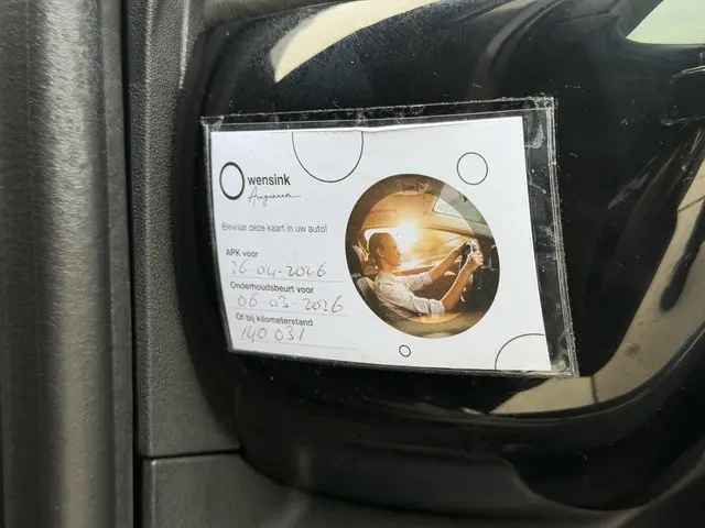 Citroën C4 Cactus 1.2 PureTech Feel 2018 Benzine 27