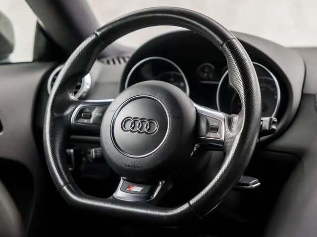 Audi TT 1.8 TFSI S-Line Sport 2014 Benzine 17