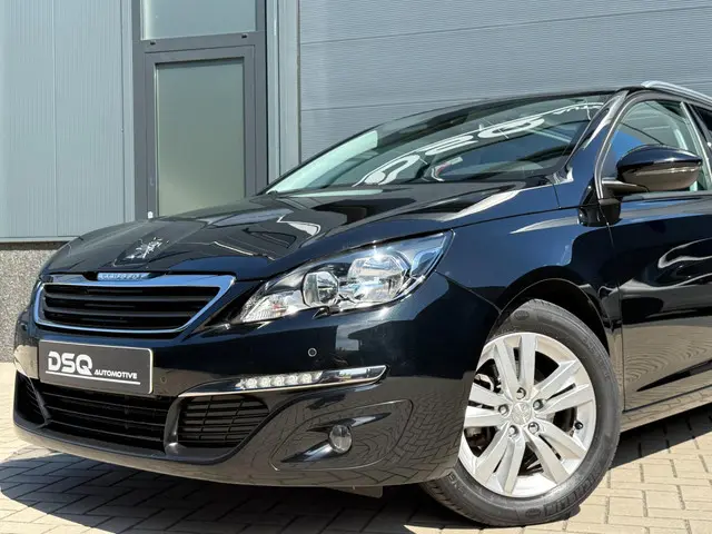 Peugeot 308 SW 1.2 PureTech Blue Lion 2017 Benzine