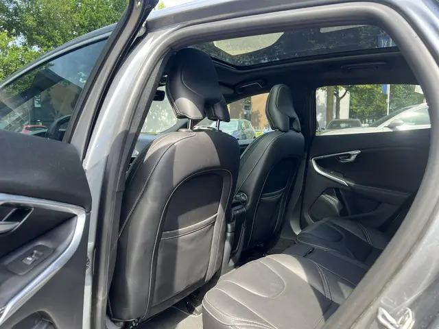 Volvo V40 1.5 T3 Polar+ Sport 2019 Benzine 11