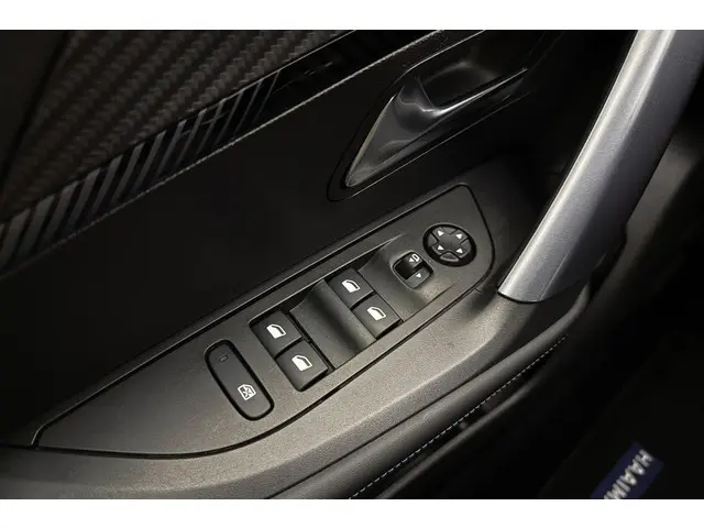 Peugeot 2008 1.2T Allure 2020 Benzine 17