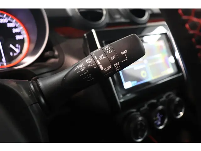 Suzuki Swift 1.4 Sport Smart Hybrid 2021 Benzine 28