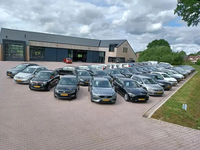 Mercedes-Benz Vito 116 CDI Lang DC Comfort 2023 Diesel 42