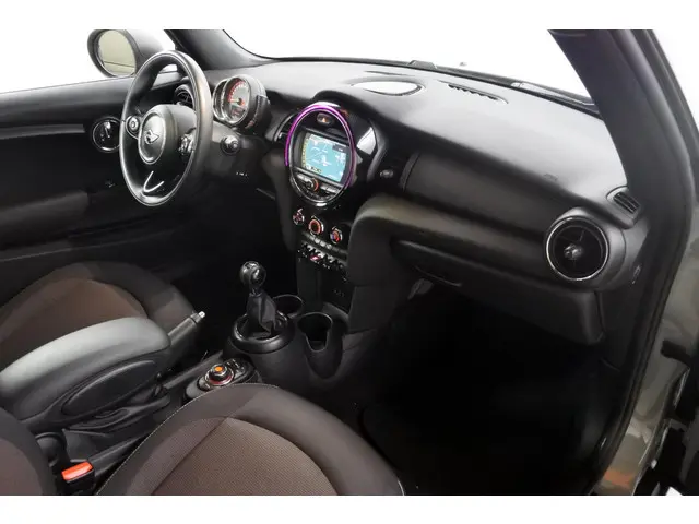 MINI One Mini 102pk BNS 2017 Benzine 29