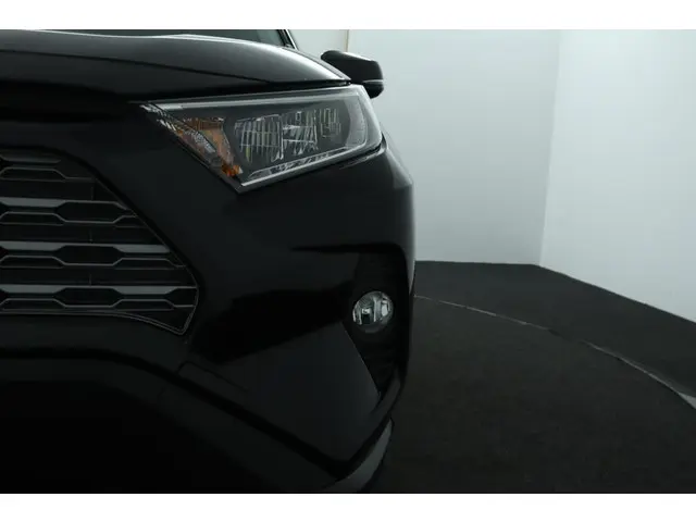 Toyota RAV4 2.5 Hybrid AWD Active 2020 Hybride Benzine 36